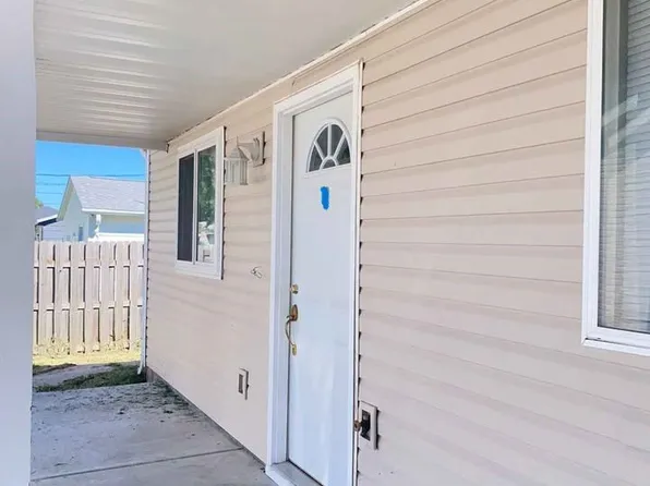 2432 Holdrege St, Lincoln, NE 68503