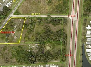 8819 Bayshore Rd, Palmetto, FL 34221