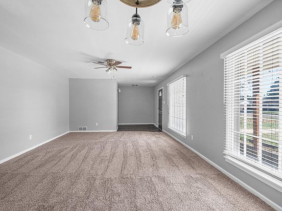 5th image of 2712 60th St