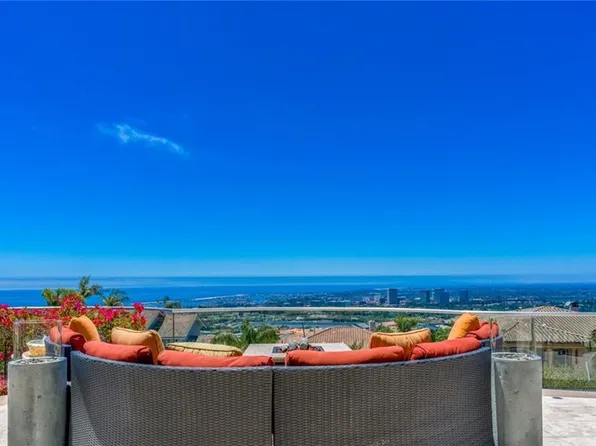 17 Muir Beach Cir, Newport Beach, CA 92625