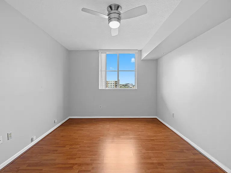 3020 NE 32nd Ave #710 — Photo 12