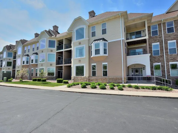 N74W13737 Appleton AVENUE #116, Menomonee Falls, WI 53051
