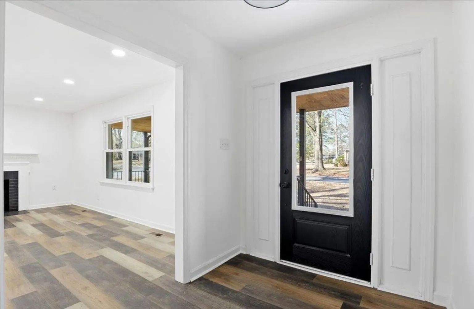 1112 S Andrews Ave — Photo 4