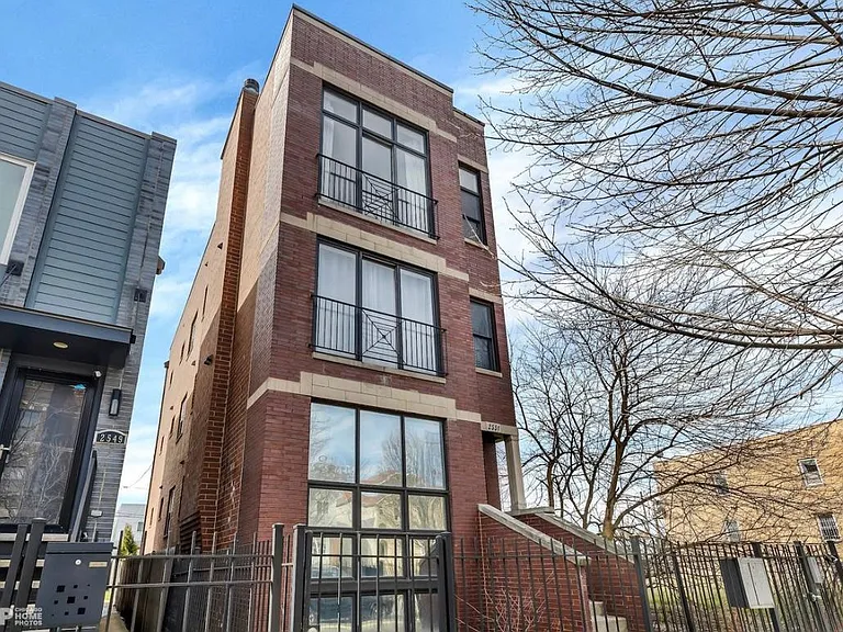2551 W Washington Blvd #3 — Photo 9