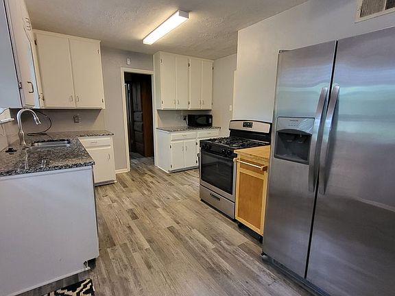 4th image of 708 Elmwood Dr