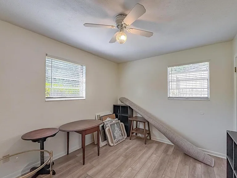 2034 Harriet Dr — Photo 22