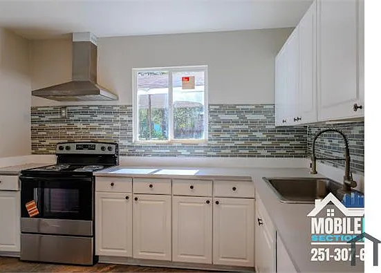 3 bed, $1,300 — Photo 3