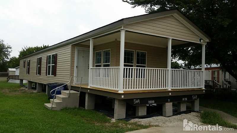 1st image of 462 Ewing Way