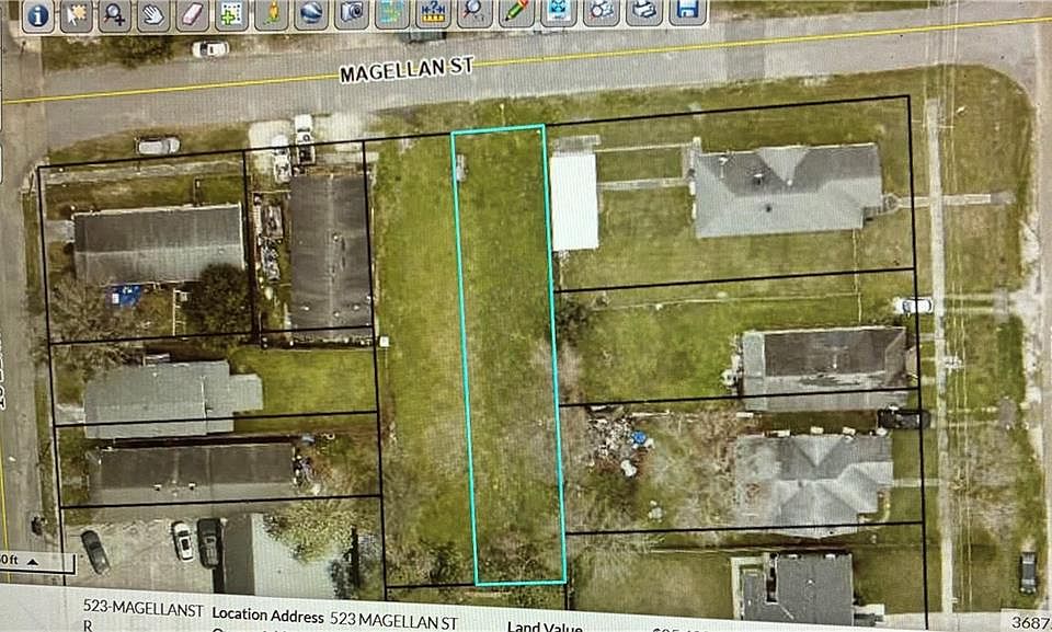 2nd image of 523 Magellan St