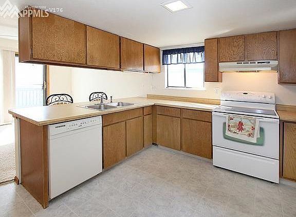 5th image of 725 San Bruno Pl