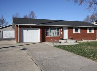 55 Country Place Ln, Granite City, IL