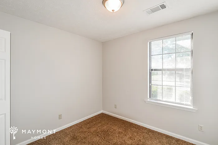 6355 Sandy Ridge Curv — Photo 8