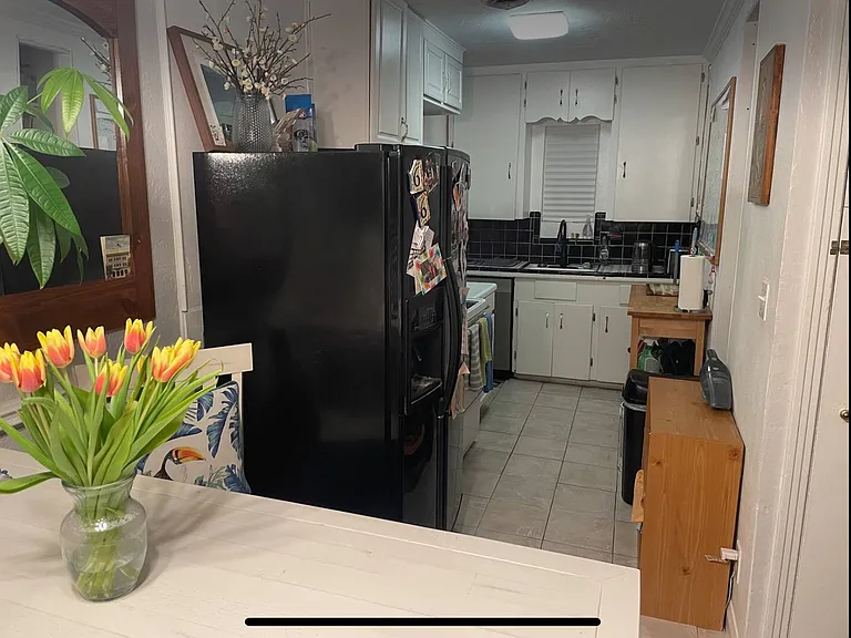 551 Zanesville St S #1/2 — Photo 4