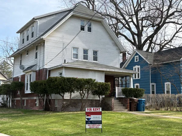 541 Park Ave #1, Kent, OH 44240