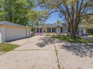 3005 Edelweiss Rd, Rockford, IL 61109