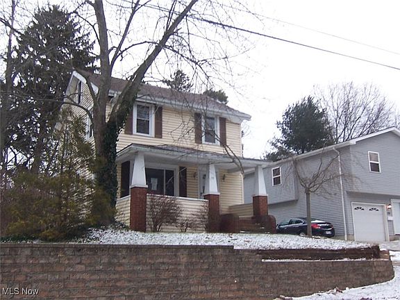 3rd image of 135 Yonker St