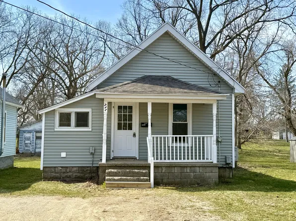 711 Williams St, Belding, MI 48809