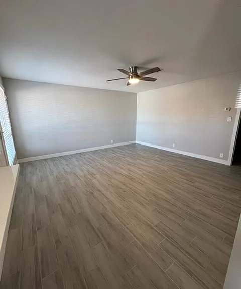 427 W Pontiac Dr #1 — Photo 6