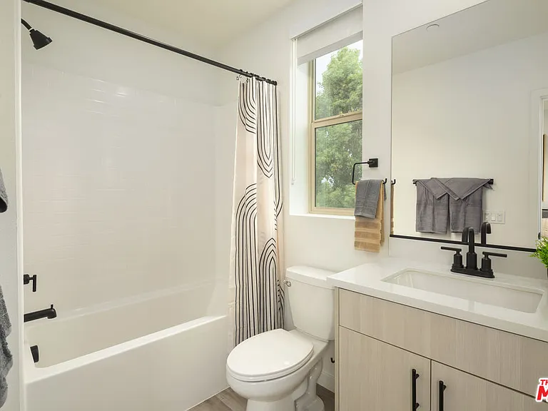 2700 N Current Way — Photo 12