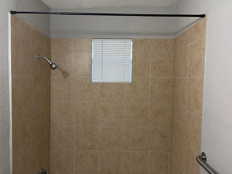 6301 Calhoun Rd #1 — Photo 4