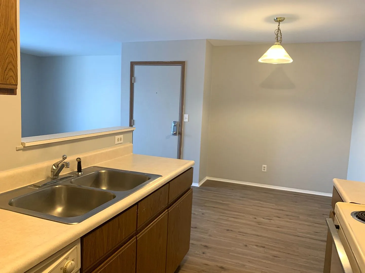 Come check out this spacious two bedroom apartment with newer flooring throughout! — Photo 1