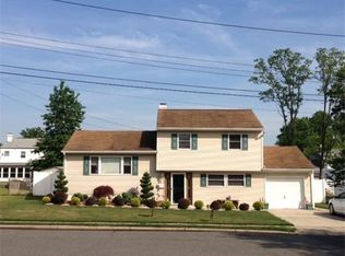 47 Dundee Ave, Iselin, NJ 08830