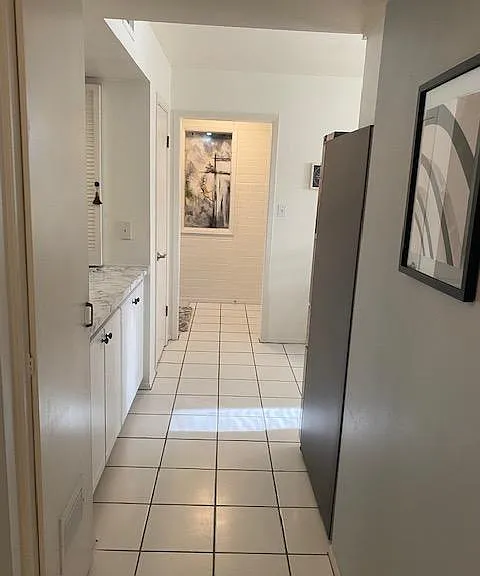 W Lakeview Cir N — Photo 18