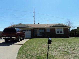 6712 SW Forest Cir, Lawton, OK 73505