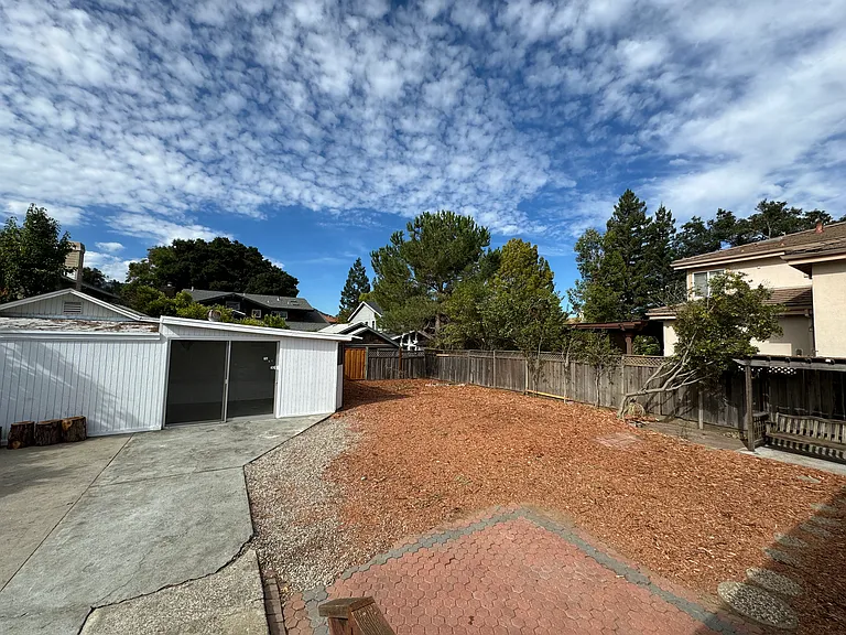 10435 Byrne Ave — Photo 8
