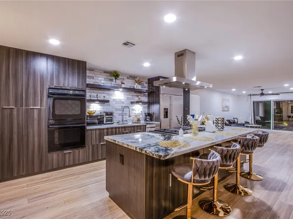 3057 Downing Pl, Las Vegas, NV 89121