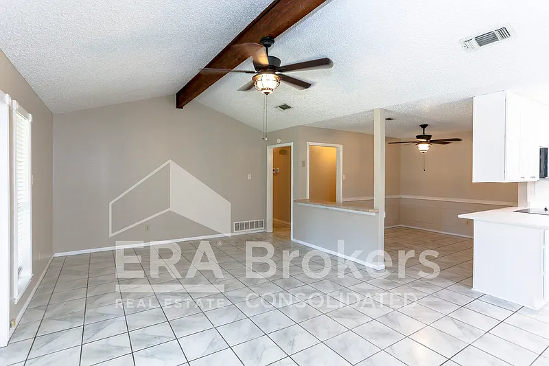 3 bed, 2.0 bath, 1444 sqft, $1,444 — Photo 4