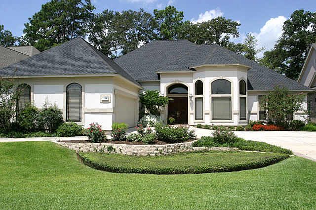 1st image of 134 Wedgewood Dr