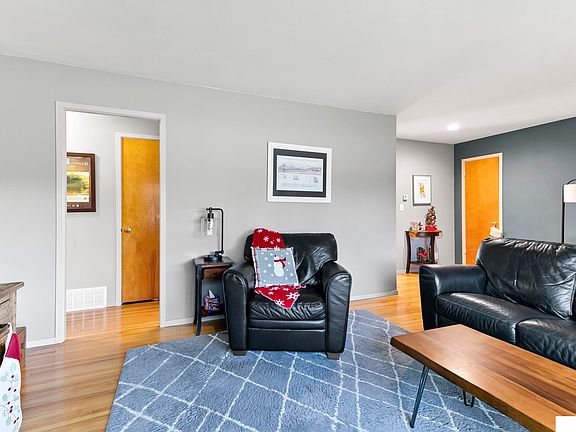 3rd image of 4107 S 20th St