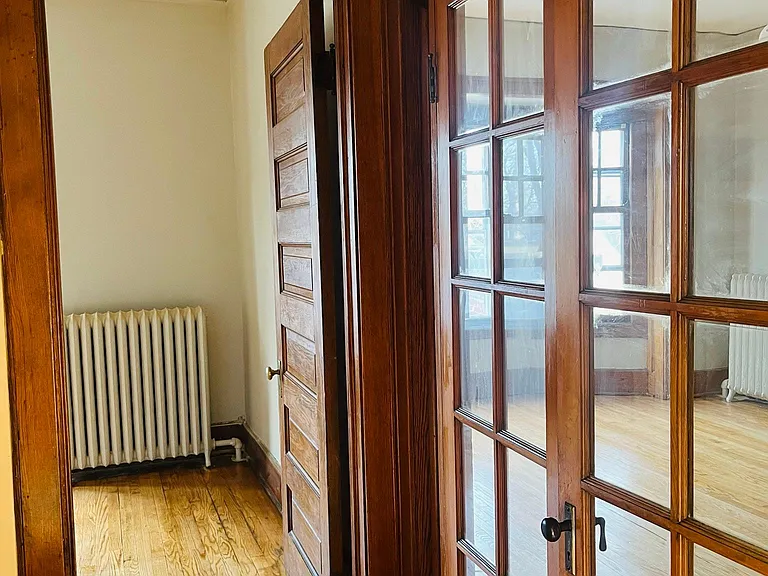 2135 W Juneau Ave — Photo 2