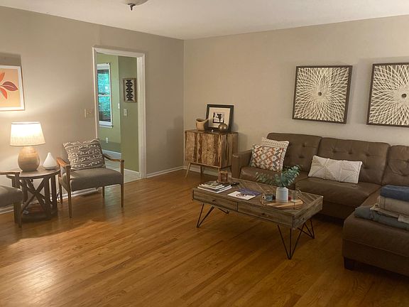 2nd image of 144 Haywood Knolls Dr