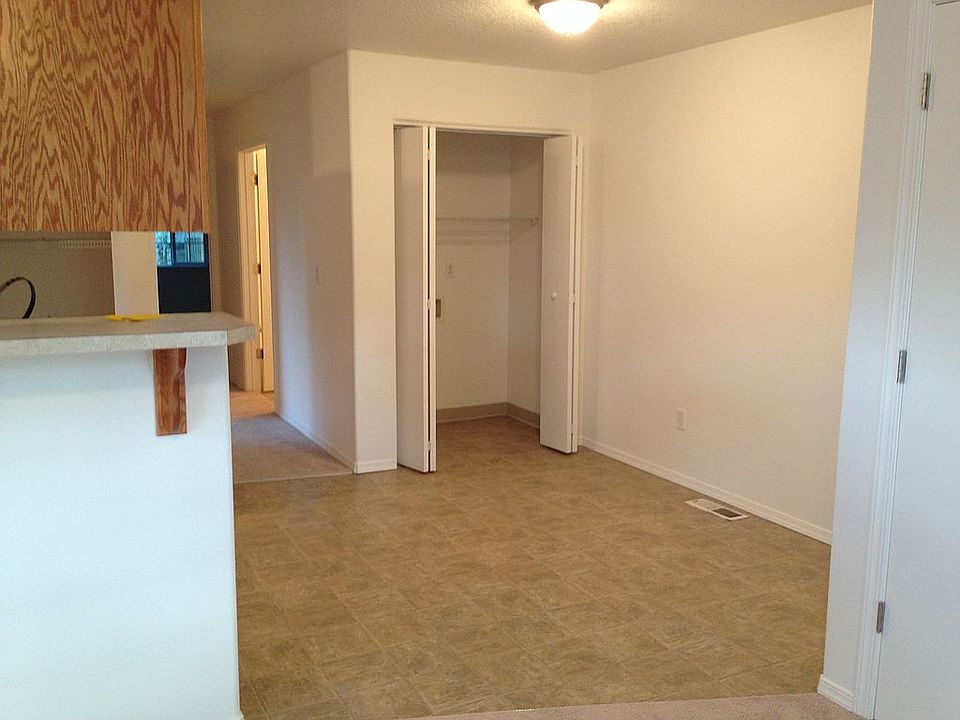 1st image of 4724 NE 101st Ave