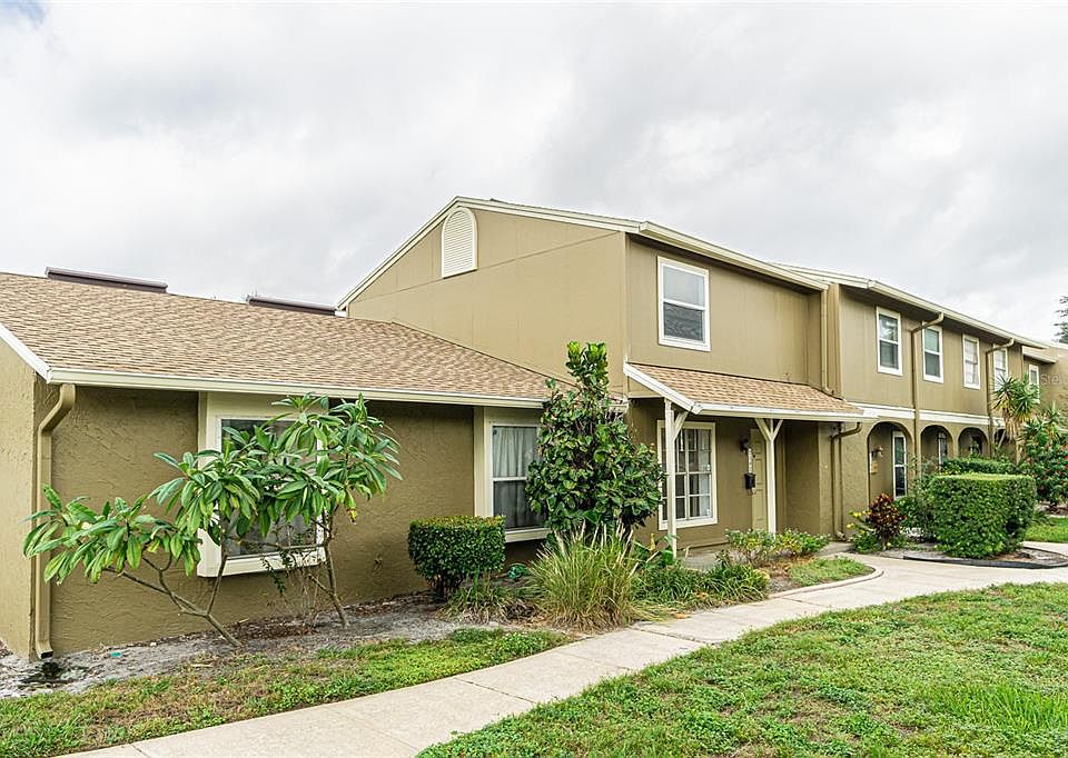 1st image of 7102 Balboa Ct