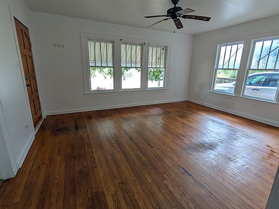 2nd image of 502 E Mulberry St