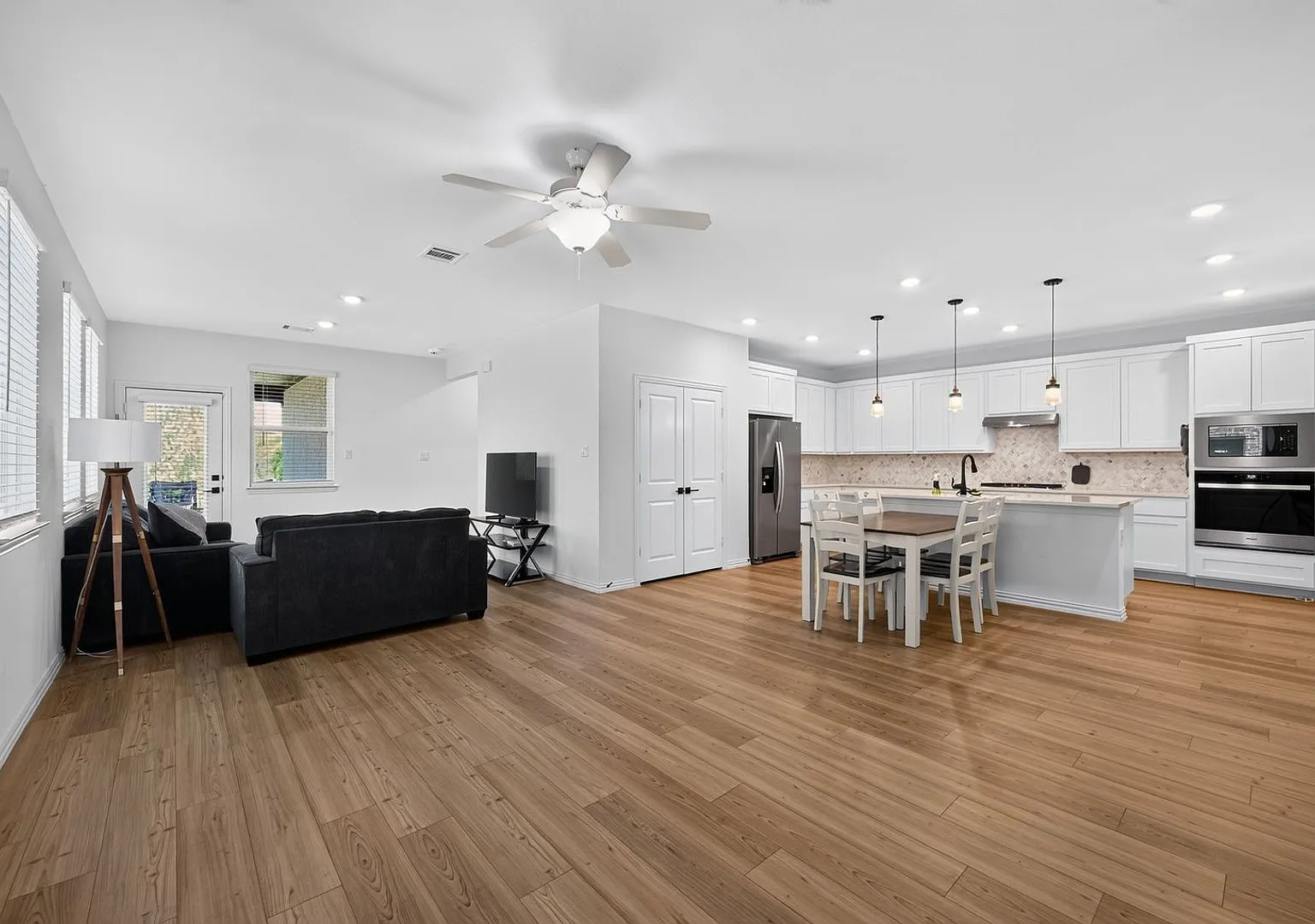 Spacious 4BR House in Forney — Photo 1