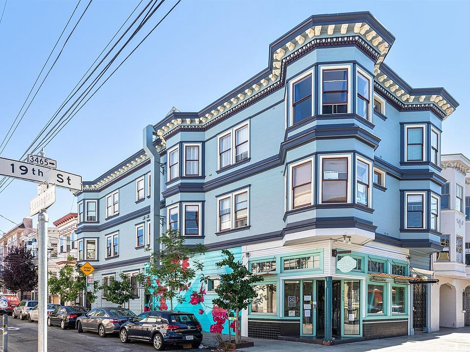 1st image of 208 Lexington St