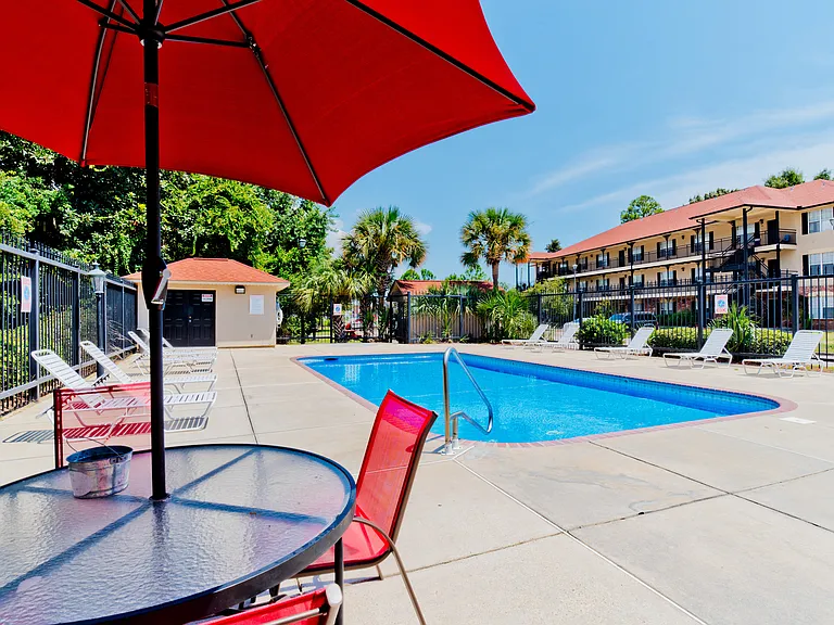 Royal Gulf Apartment Homes — Photo 10