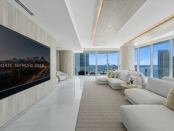2nd image of 300 Biscayne Blvd #2701
