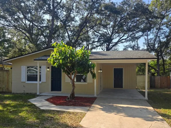 2522 Poinsetta Ave, Sanford, FL 32773