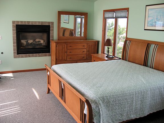 2nd image of 1131-C Long Beach Blvd