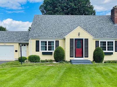 10 Spring Ln, West Hartford, CT, 06107