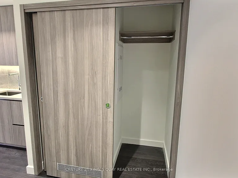 85 McMahon Dr #211 — Photo 3