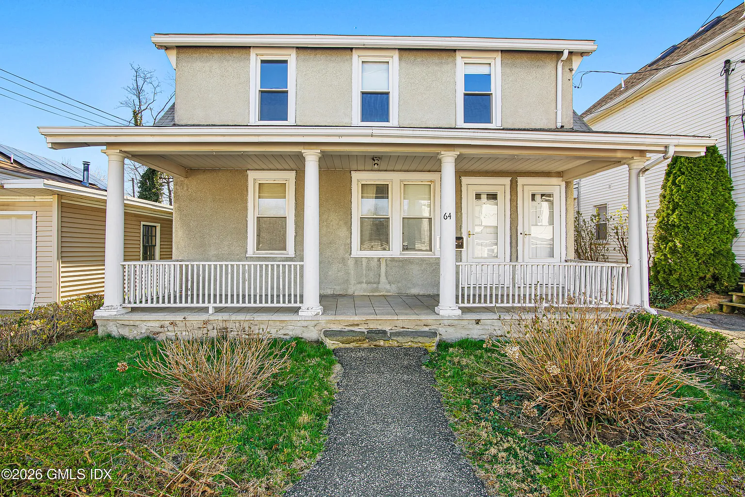 64 Le Grande Ave photo 1