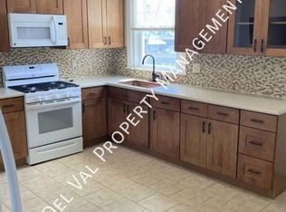 536 W Chew Ave, Philadelphia, PA