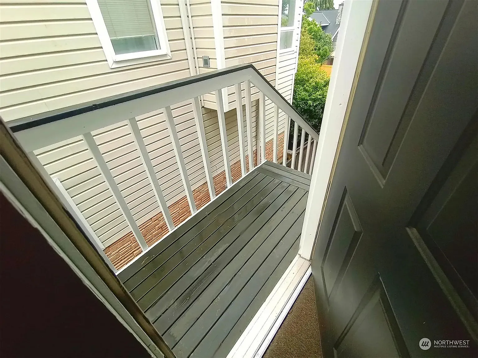 11 bed, 3030 sqft, $11,500 — Photo 3