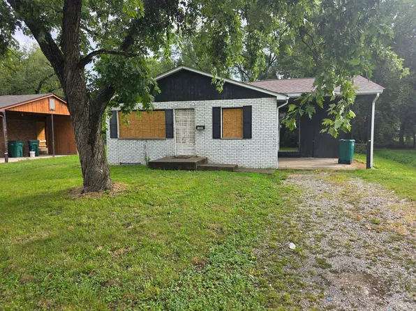 1305 Richard Dr, Cahokia, IL 62206